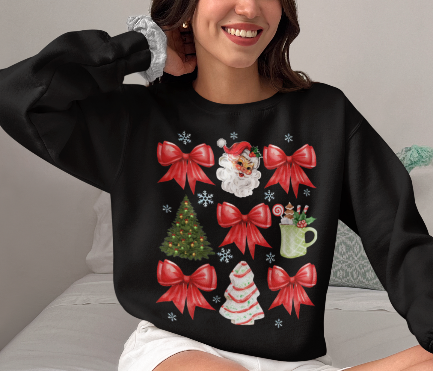 Christmas Coquette Bow T-Shirt & Sweatshirt