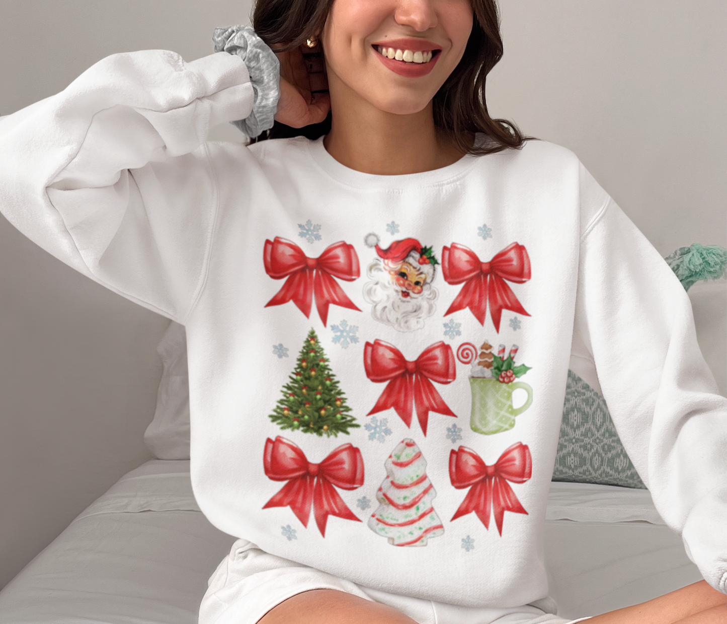 Christmas Coquette Bow T-Shirt & Sweatshirt